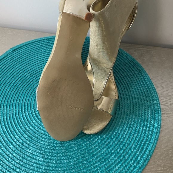 Gold Calvin Klein heels - Picture 3 of 5